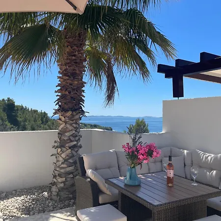 Pearl Of Dalmatia 무르테르